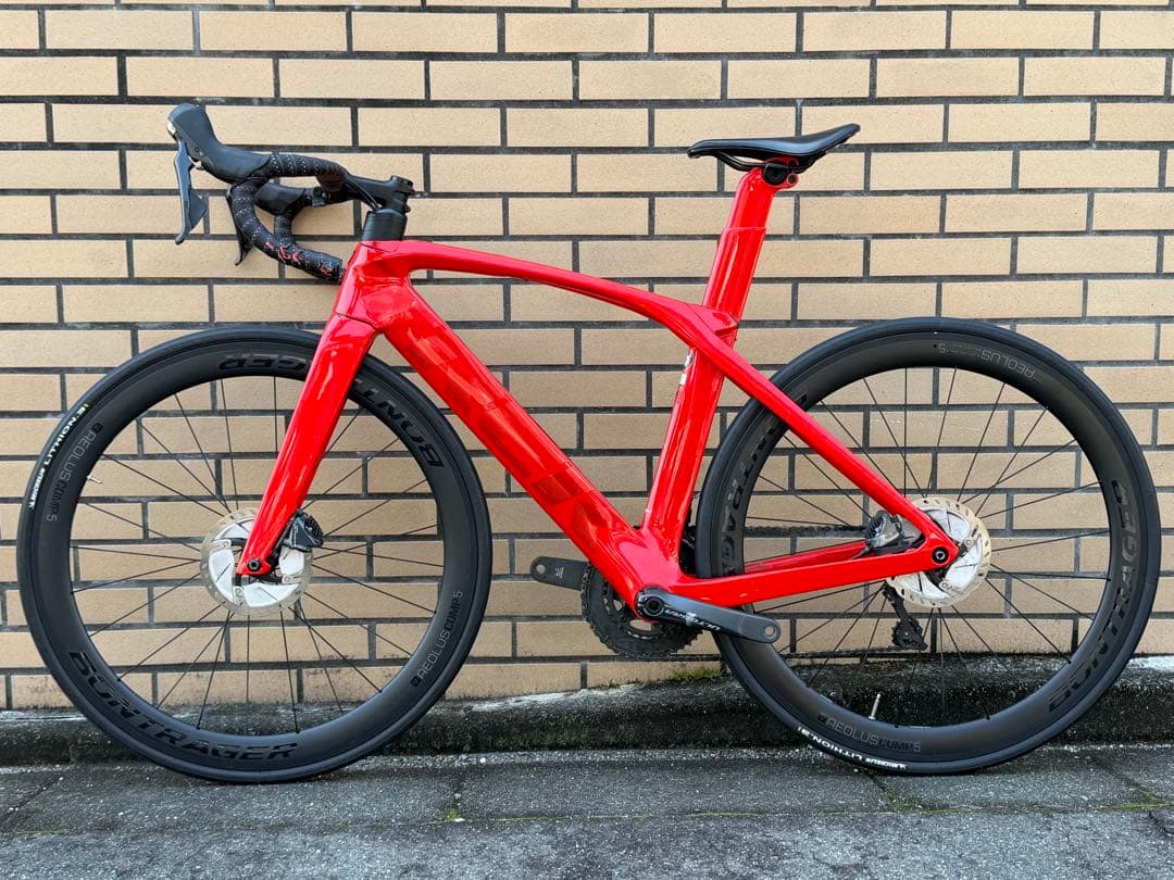 TREKトレック MADONE マドン SL6 DISC 2022