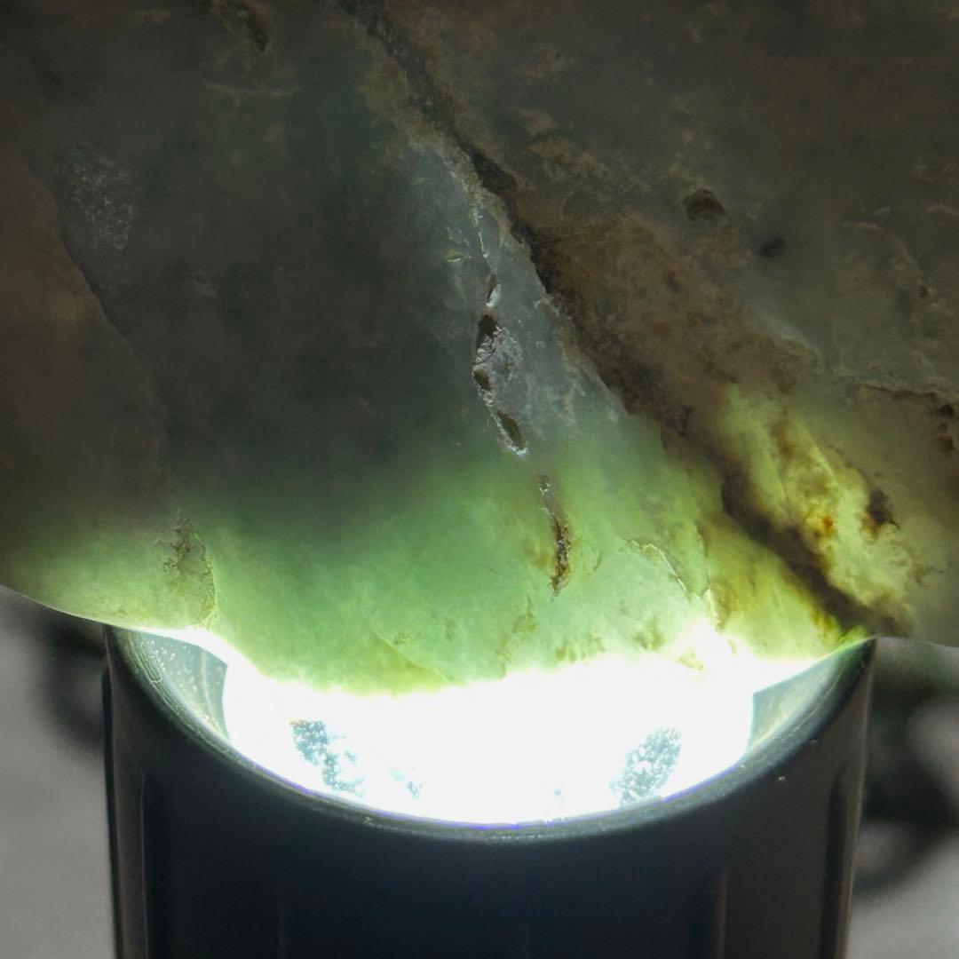 ☆別格高級品質！日本聖石④！希少！糸魚川翡翠　ブルー　翡翠　ジェダイト　原石