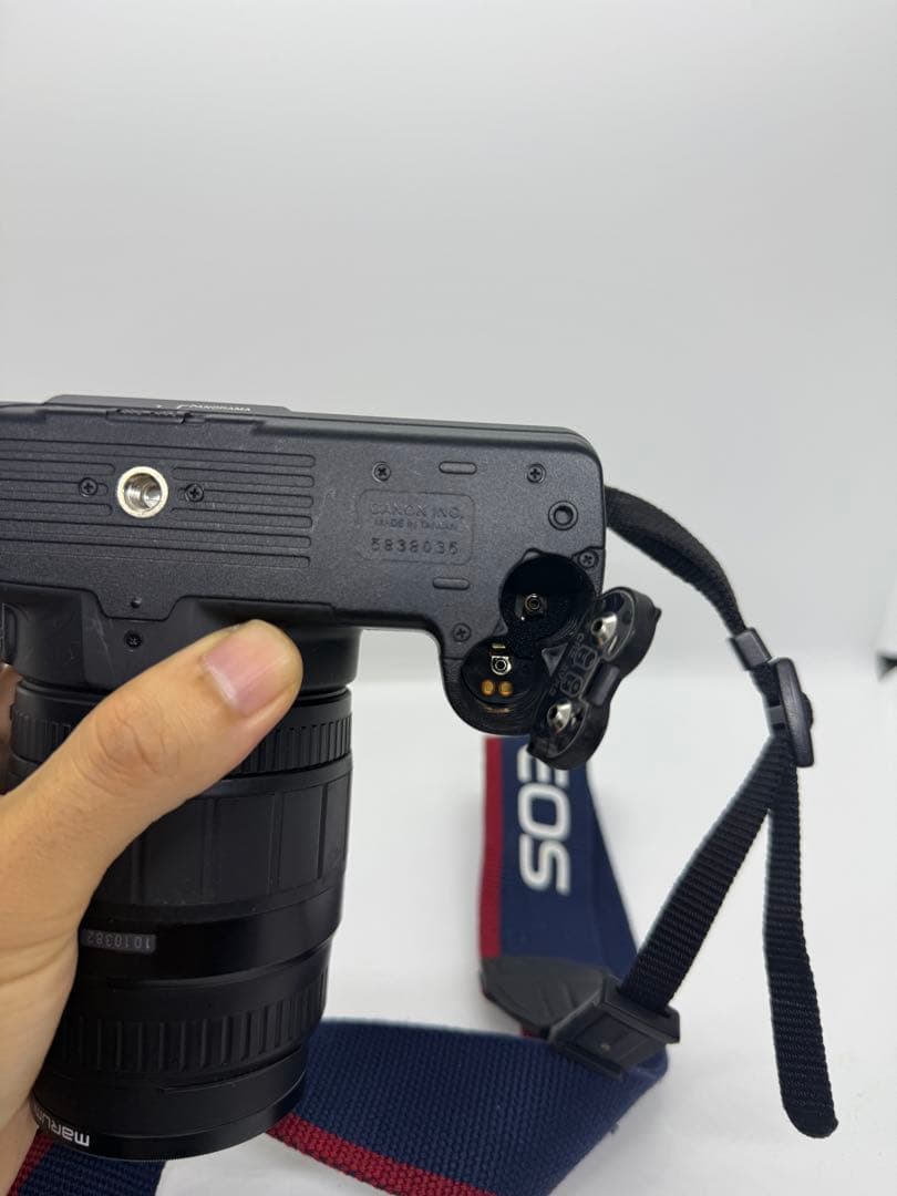 Canon EOS kiss iii レンズ付き　フィルムカメラ