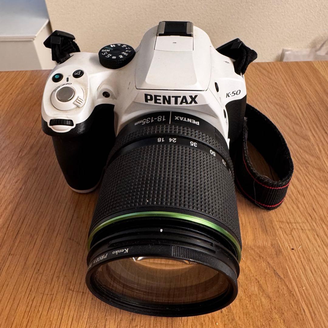 PENTAX K-50 18-135mm レンズ　ホワイト