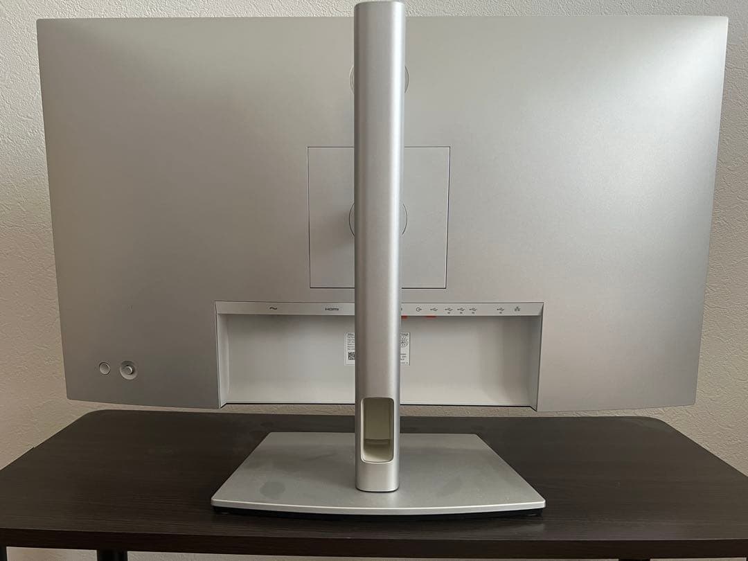 Dell U2723QX 27インチ 4K ハブモニター