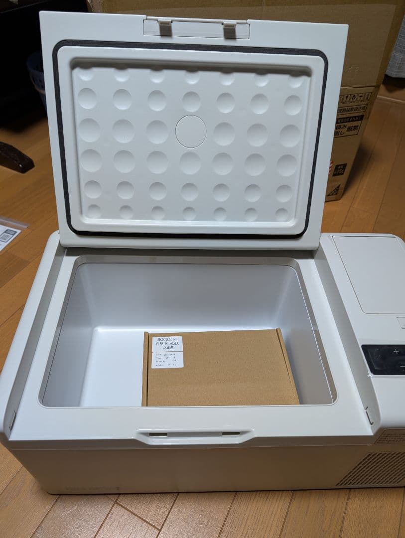 絶対お買い得！未使用新品！定価より30％以上オフ！ 充電式ポータブル冷蔵冷凍庫