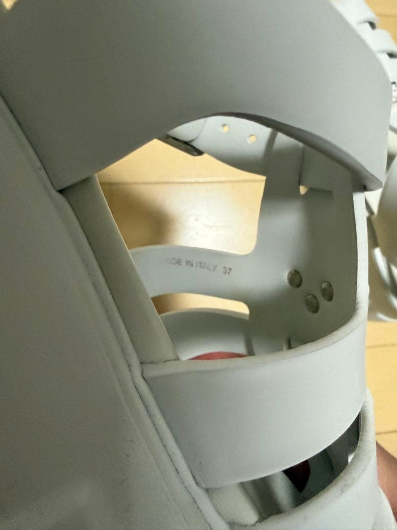 PRADA ラバーサンダル　ホワイト　箱付