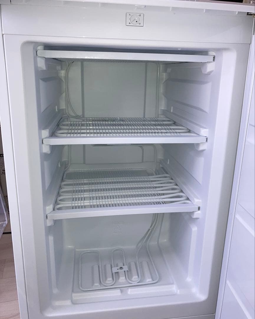 【2025年製】 comfee ノンフロン冷凍庫 86L