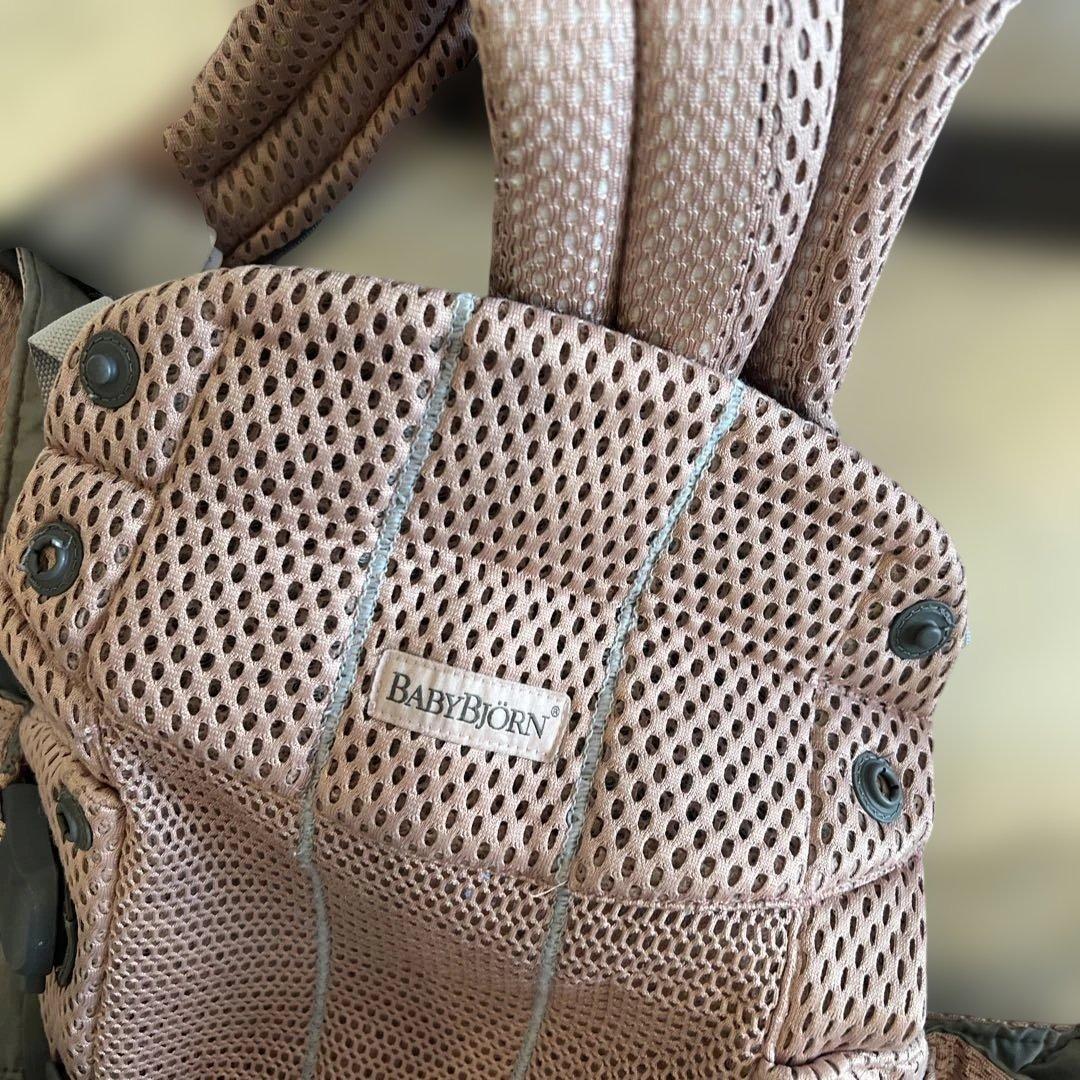 取扱説明書付き・箱付きベビービョルンダスティピンクキャリアおまけ付きスター柄