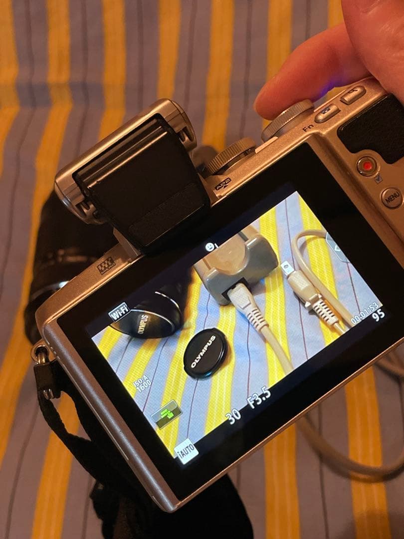 OLYMPUS PEN Lite E-PL7 純正レンズ2種・フラッシュ付