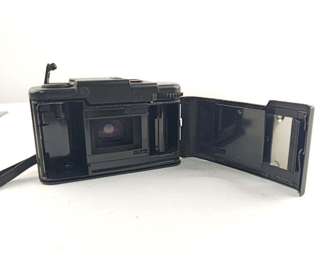 OLYMPUS オリンパス XA 人気 コンパクトフィルムカメラ 中古美品