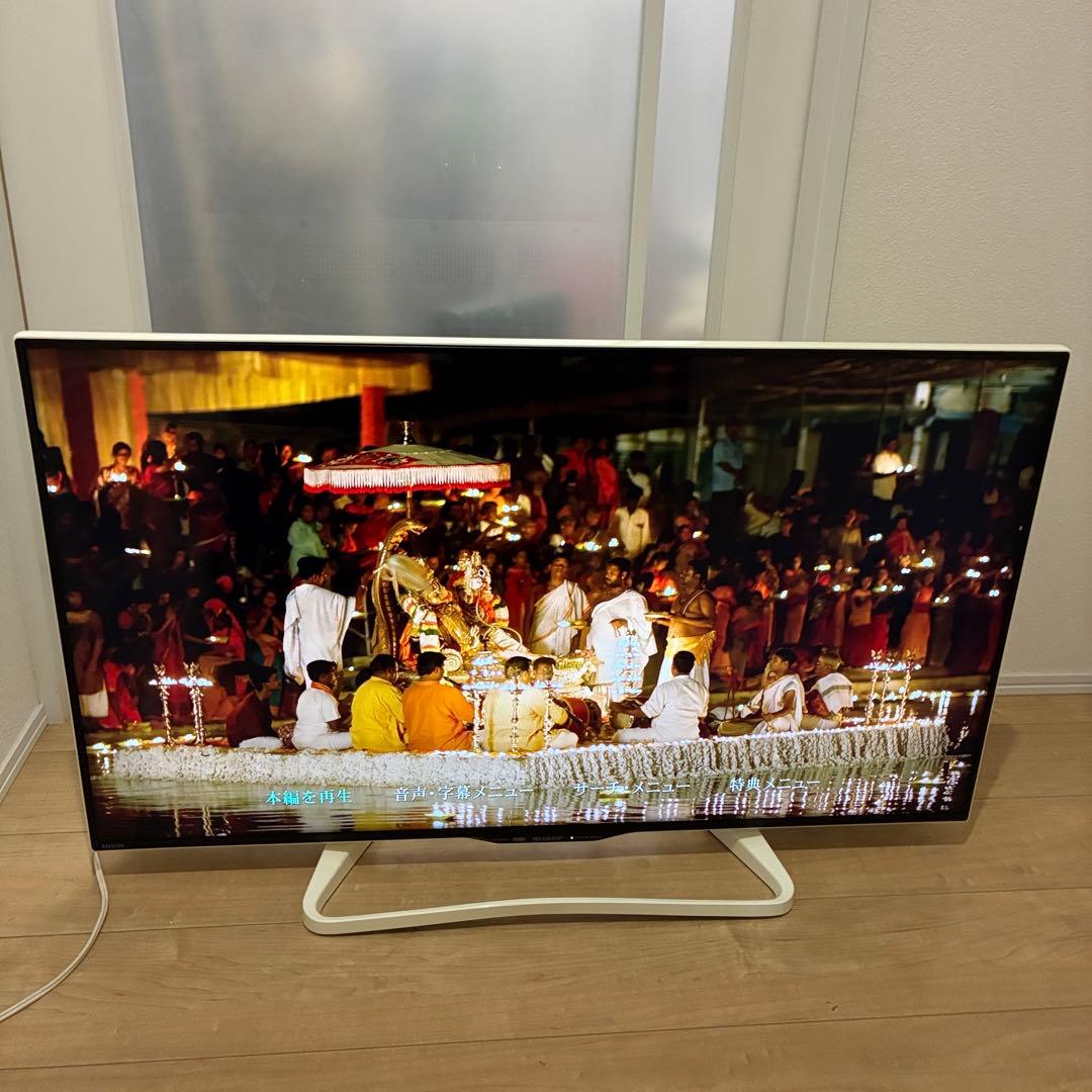 フルハイビジョンテレビ　シャープ　LC-40W35美品! ホワイト