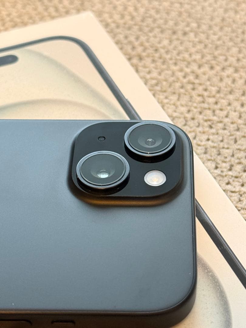 【使用少】iPhone15 128GB バッテリー96% 箱・充電器付 サブ機