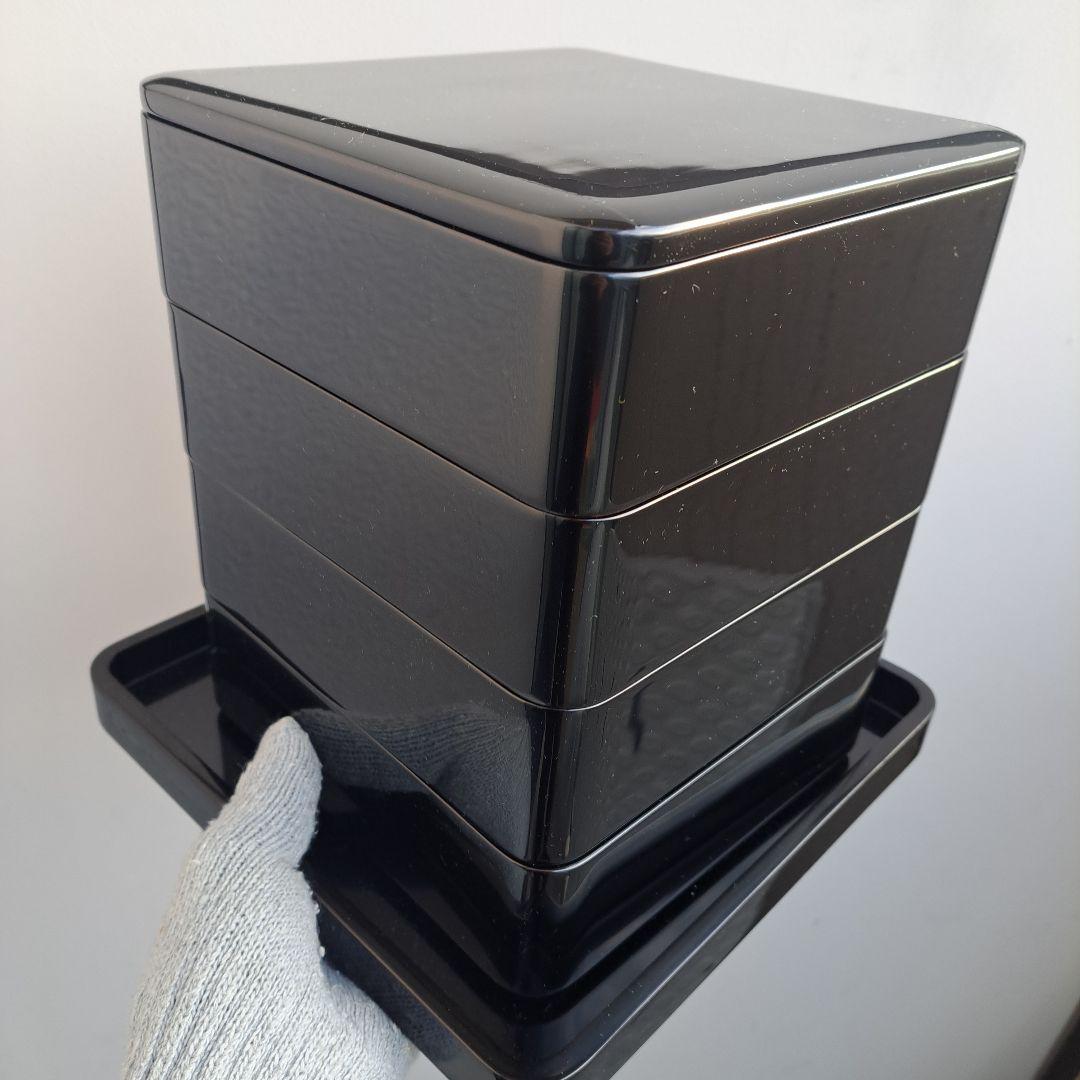 【輪島塗　6.5寸\"四段重箱】布着本堅地　黒内朱色　隅丸　未使用品