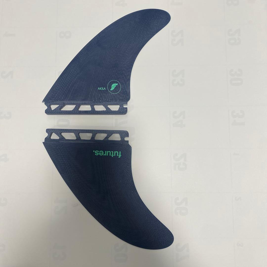 futures AKILA サーフボードフィン ネイビー ミントグリーン