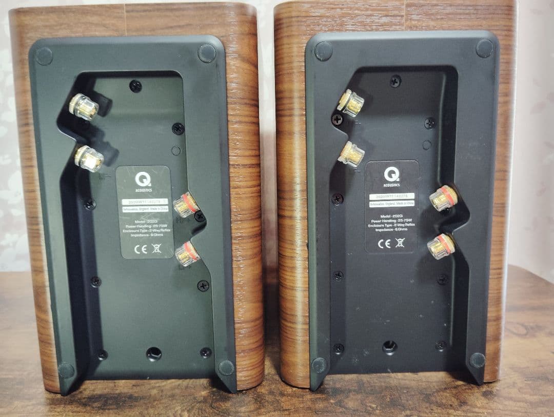 Q Acoustics 2020i スピーカー