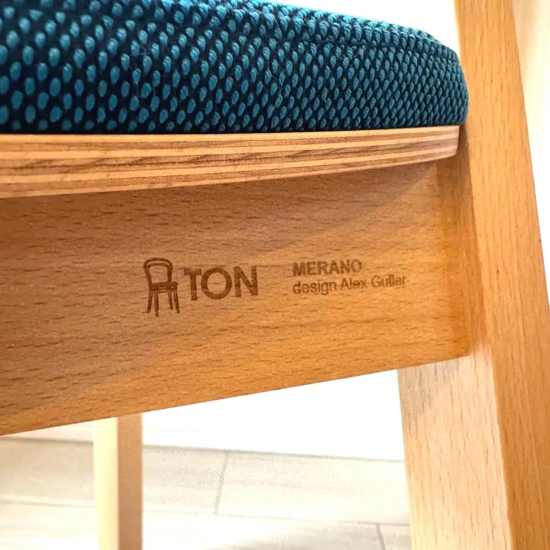 TON（トン） Merano（メラーノ） 椅子チェア 座面背面クッション仕様