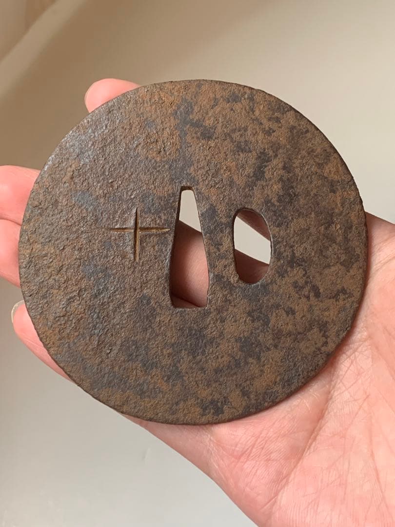 隠れキリシタン　鍔　日本刀　鐔　隠れ切支丹　潜伏　十字架　江戸時代　勾玉　根付