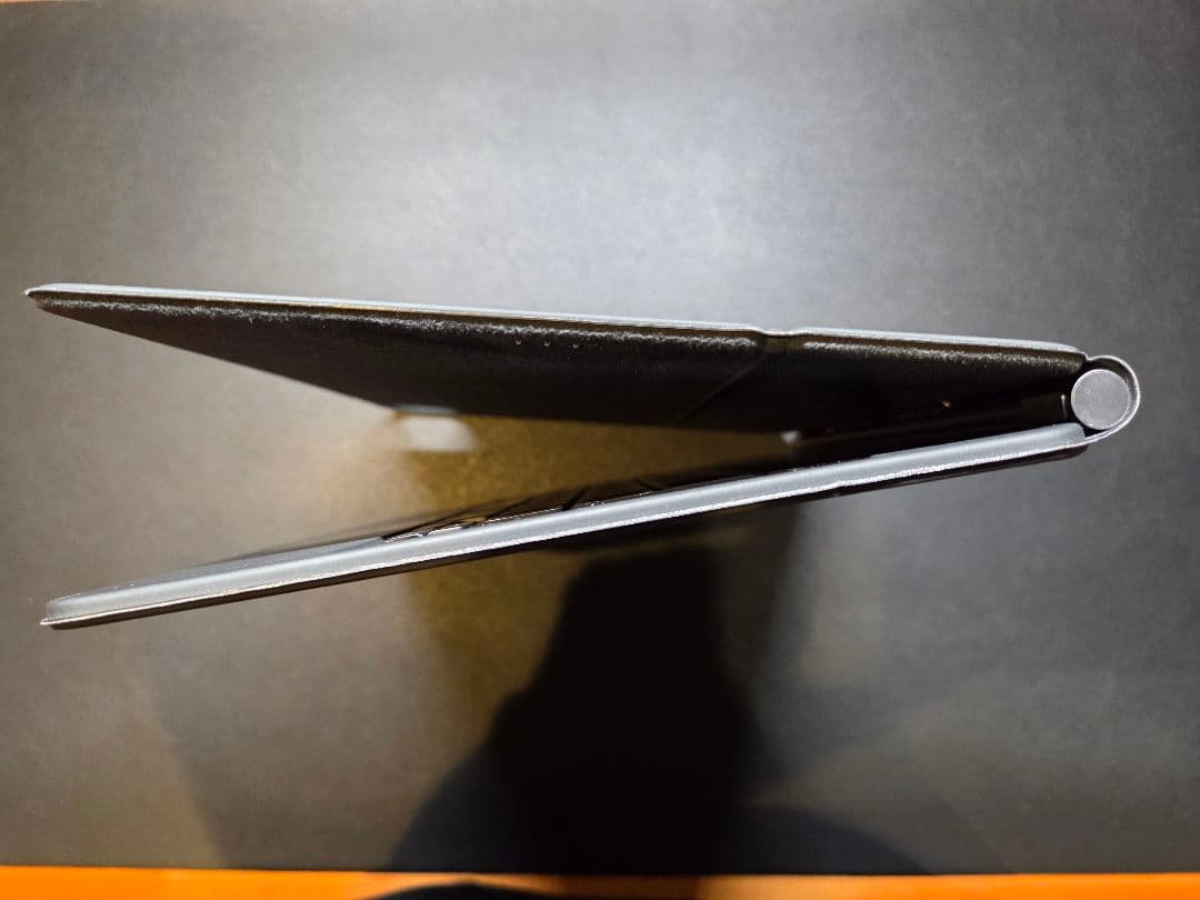 純正 11インチ iPad Pro Magic Keyboard A2261