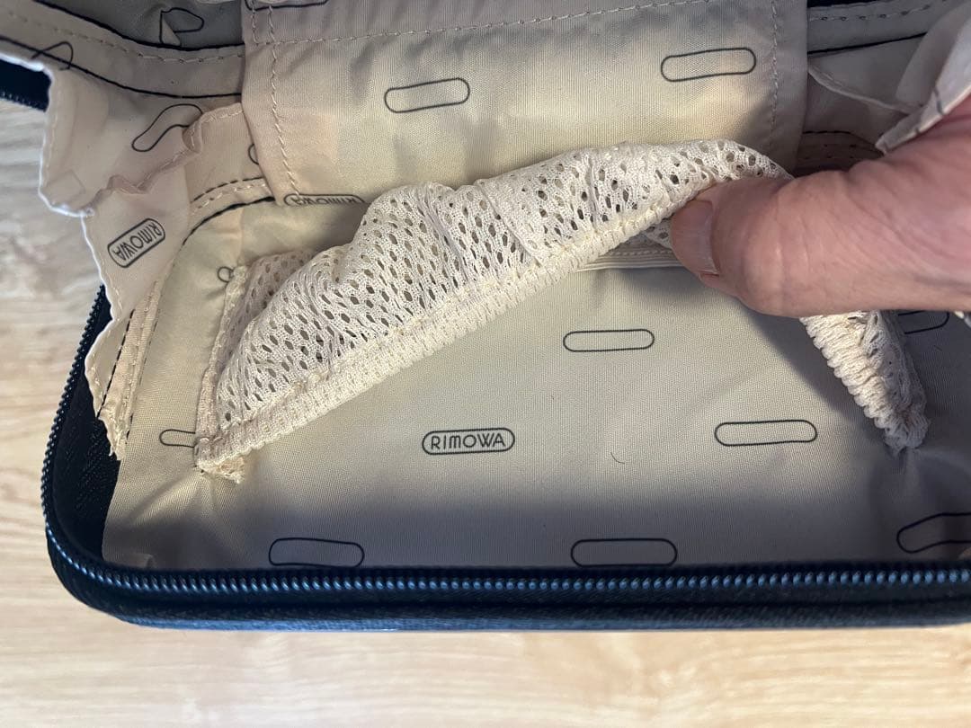 RIMOWA Lufthansaリモワ ルフトハンザ ファーストクラスアメニティ