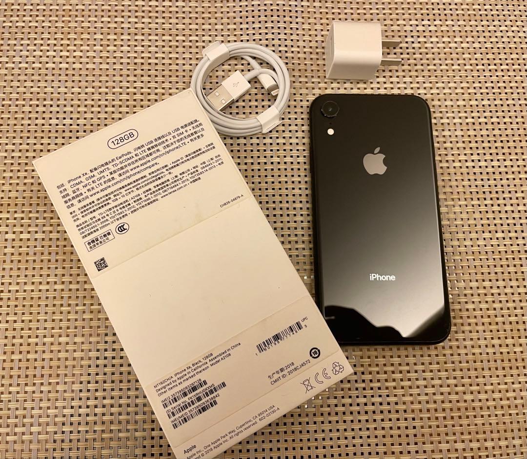 Apple iPhone XR 128GB 箱つき 液晶に難あり