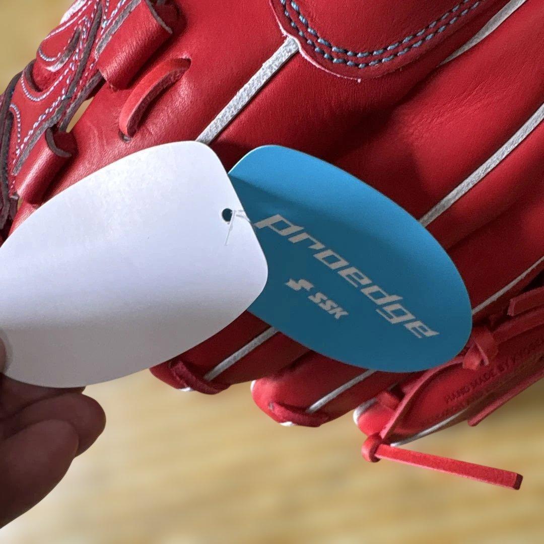 新品未使用タグ付きSSK軟式野球グローブプロエッジ投手右利き用