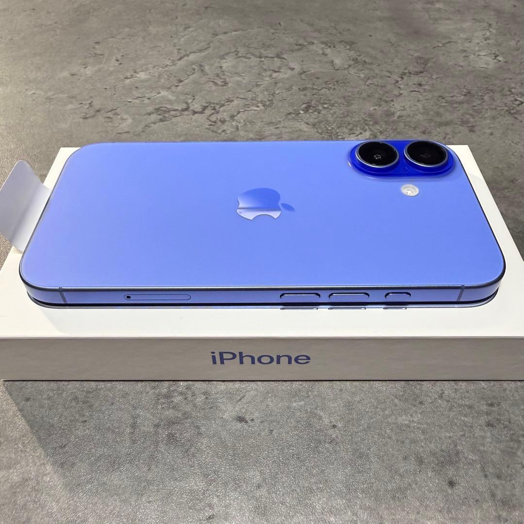 【美品】iPhone16 ウルトラマリン 128GB SIMフリー