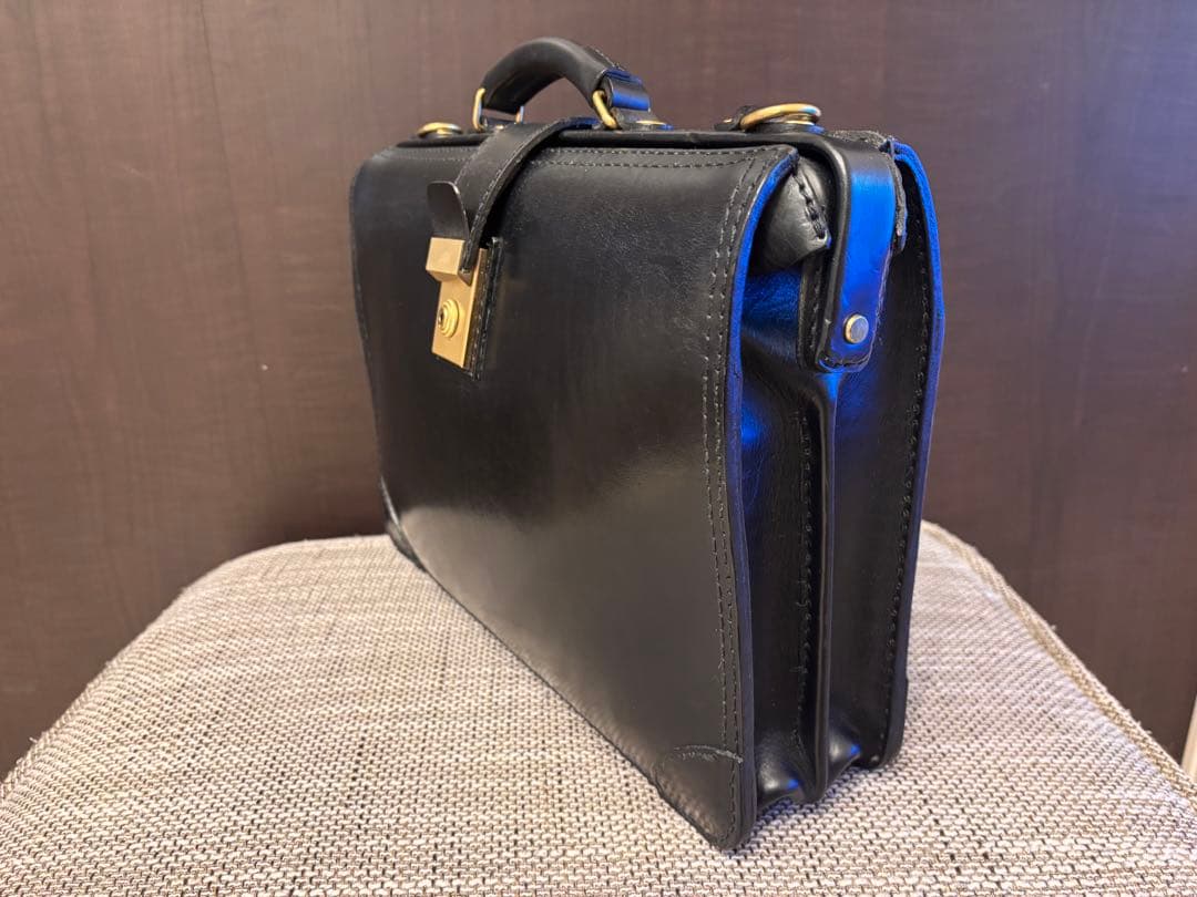 ヘルツ HERZ ビジネスバッグ ラティーゴ 牛革 ブラック 美品