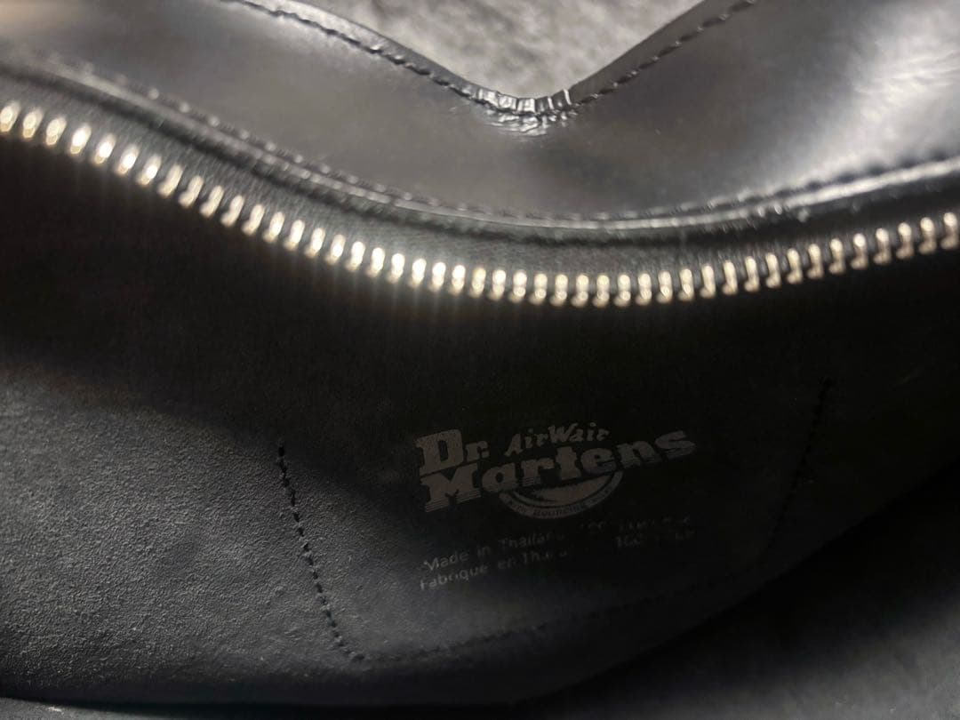 Dr. Martens ハートバッグ ブラック