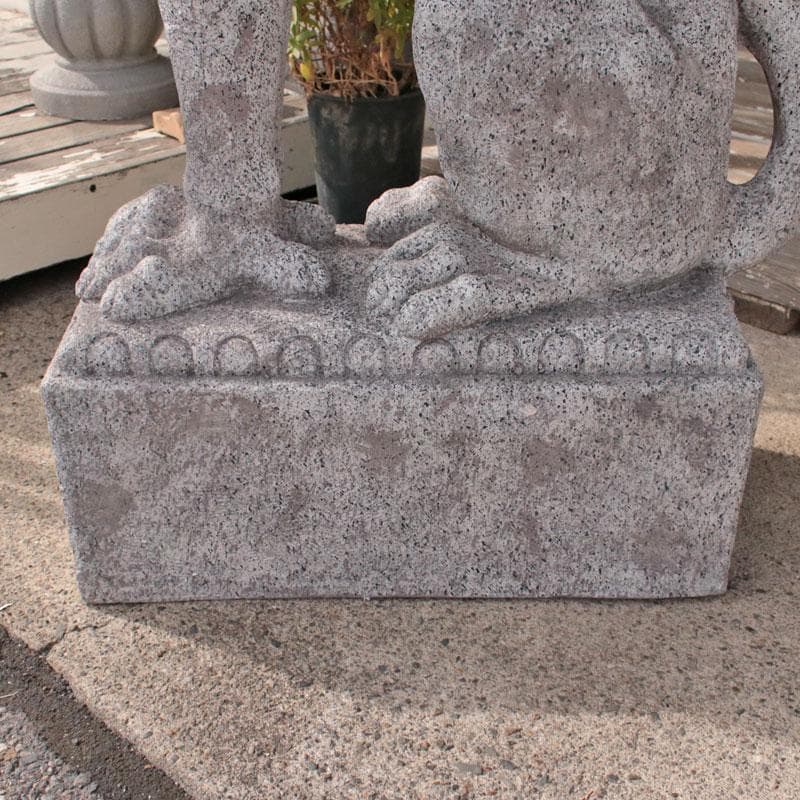 石像風グリフォン 樹脂製 神話の守護者が佇むガーデンオブジェ 143-212