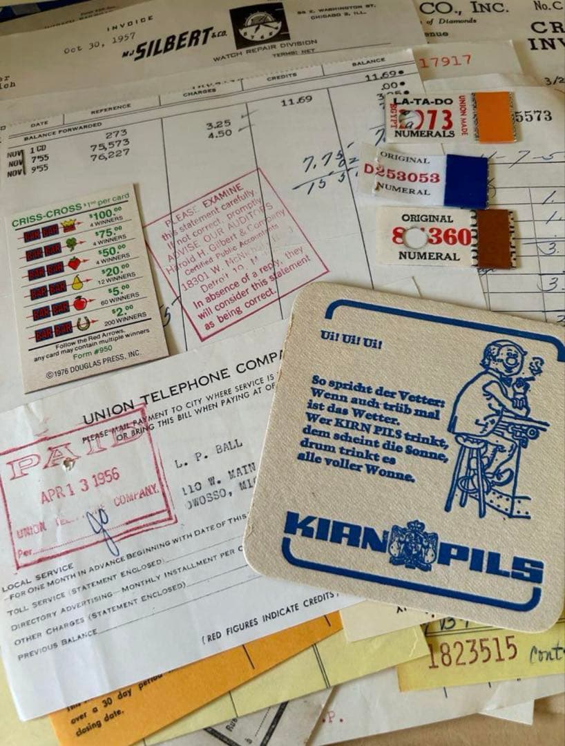 SALE！！★ 紙モノ詰め込みBOX ★ 60サイズ　海外 紙もの ヴィンテージ