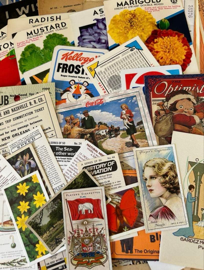 SALE！！★ 紙モノ詰め込みBOX ★ 60サイズ　海外 紙もの ヴィンテージ