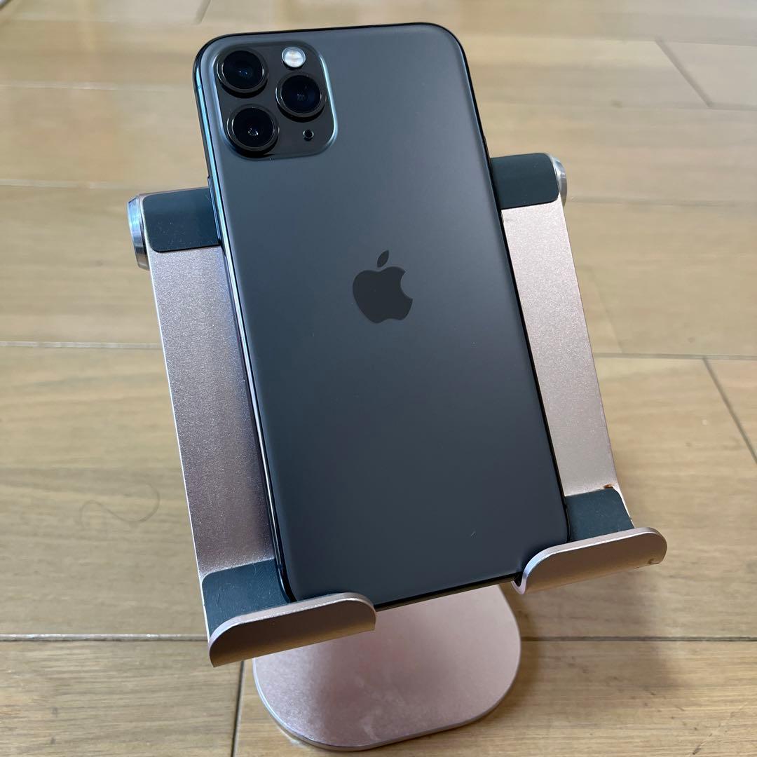 新品ケース付！超美品！iPhone11 pro 256GB SIMフリー