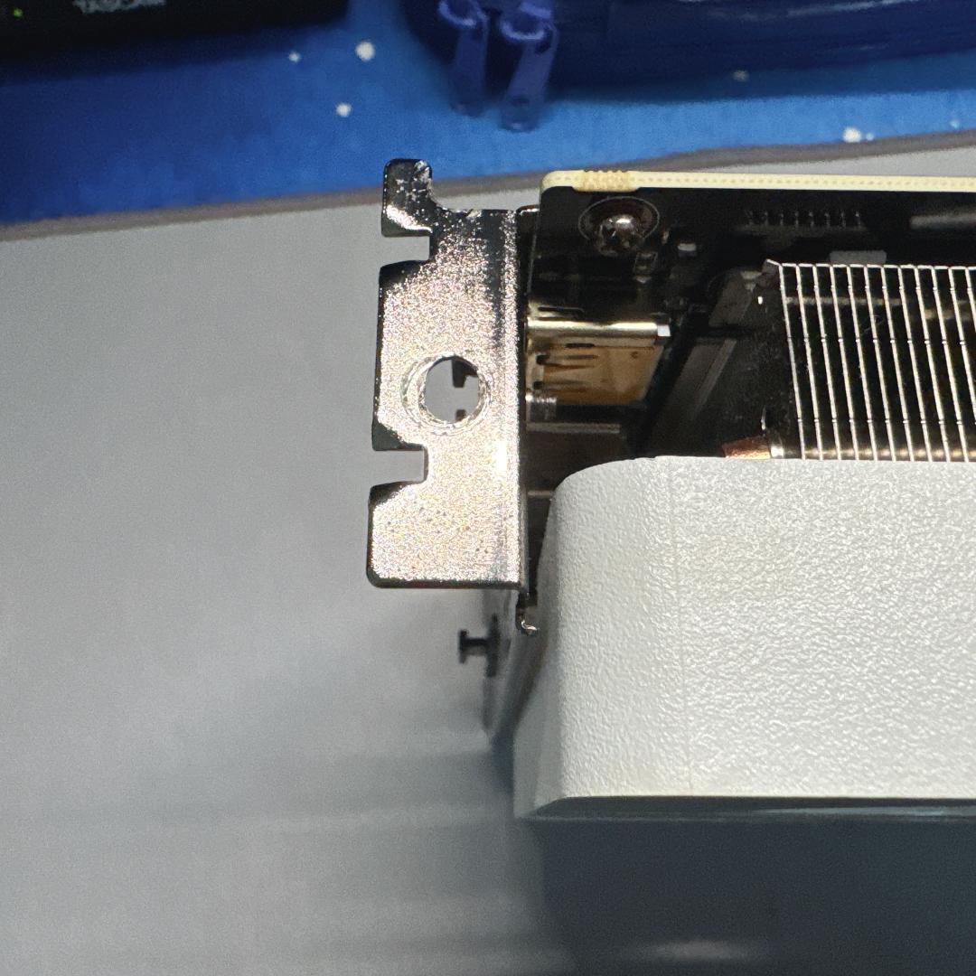 ま*や様 RTX3080Ti グラフィックボード GIGABYTE 白色 銀色