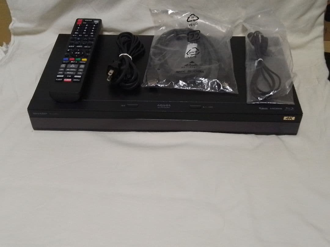 即発送!ハイスペック４Kレコーダー！動作確認品！アクオス4B−C10BT3