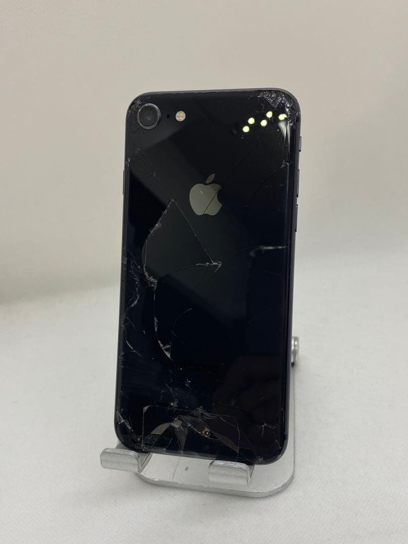 iPhone 8 64GB バッテリー79%84494