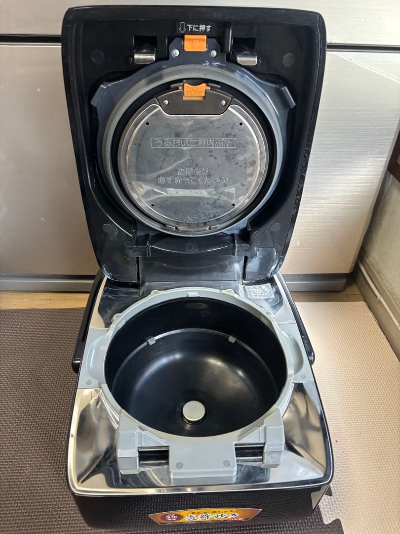 象印 圧力IH炊飯ジャー NW-KB10 炎舞炊き 5.5合炊き -2019年製