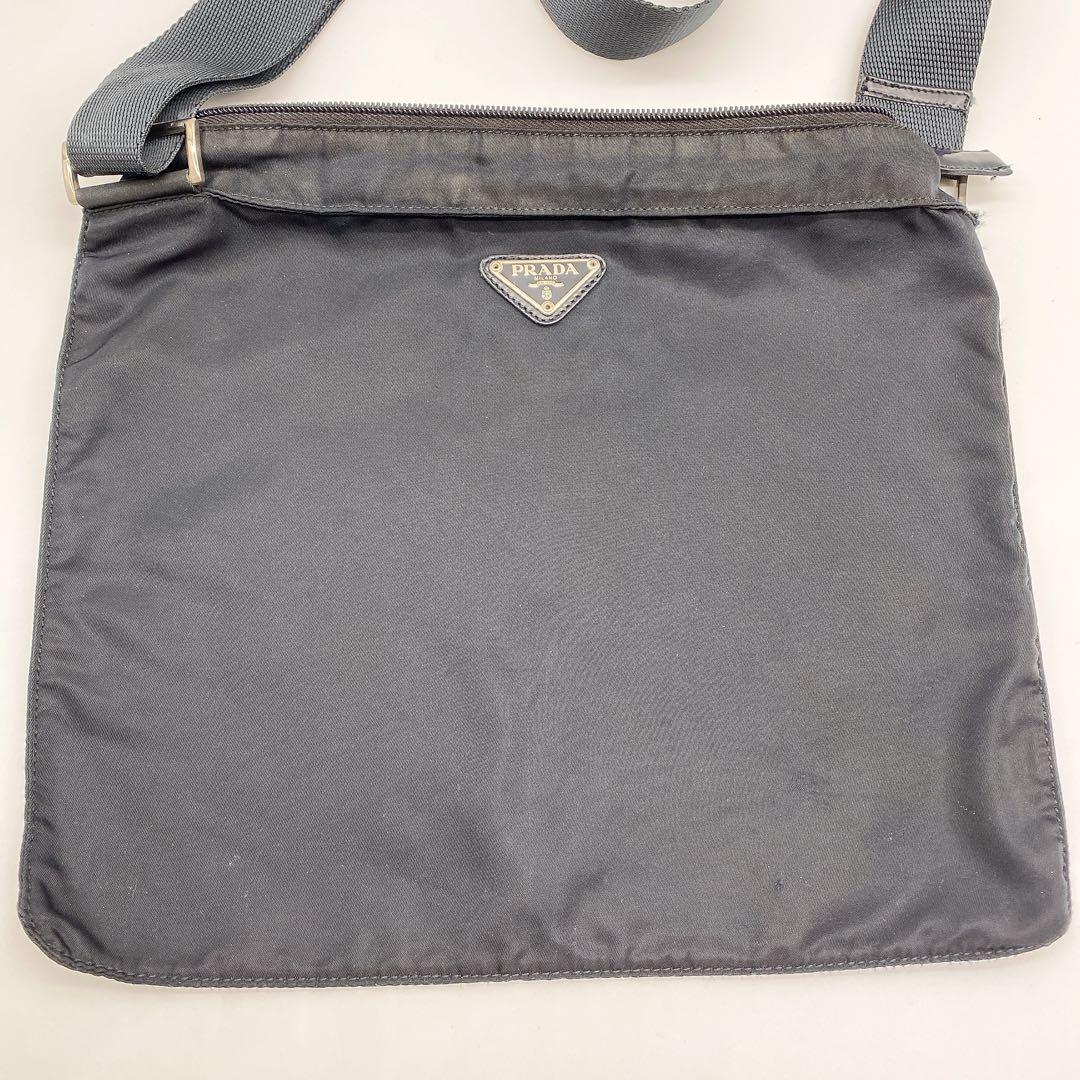 PRADA プラダ ナイロン ショルダーバッグ 三角ロゴ ブラック　男女兼用