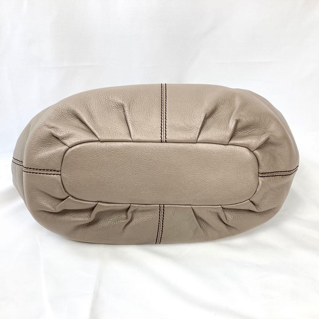 バーバリーブルーレーベル ホーボー ショルダーバッグ グレージュ レザー