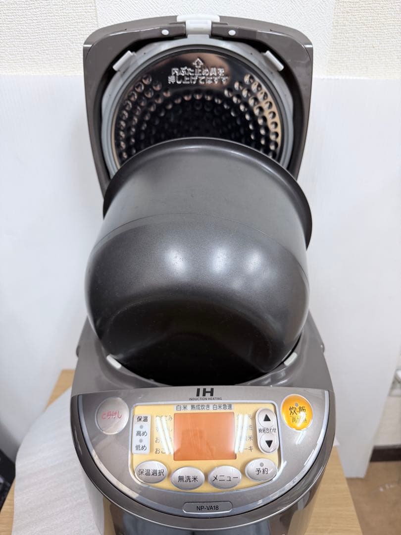 春ママZOJIRUSHI 象印 IH炊飯器 NP-VA18