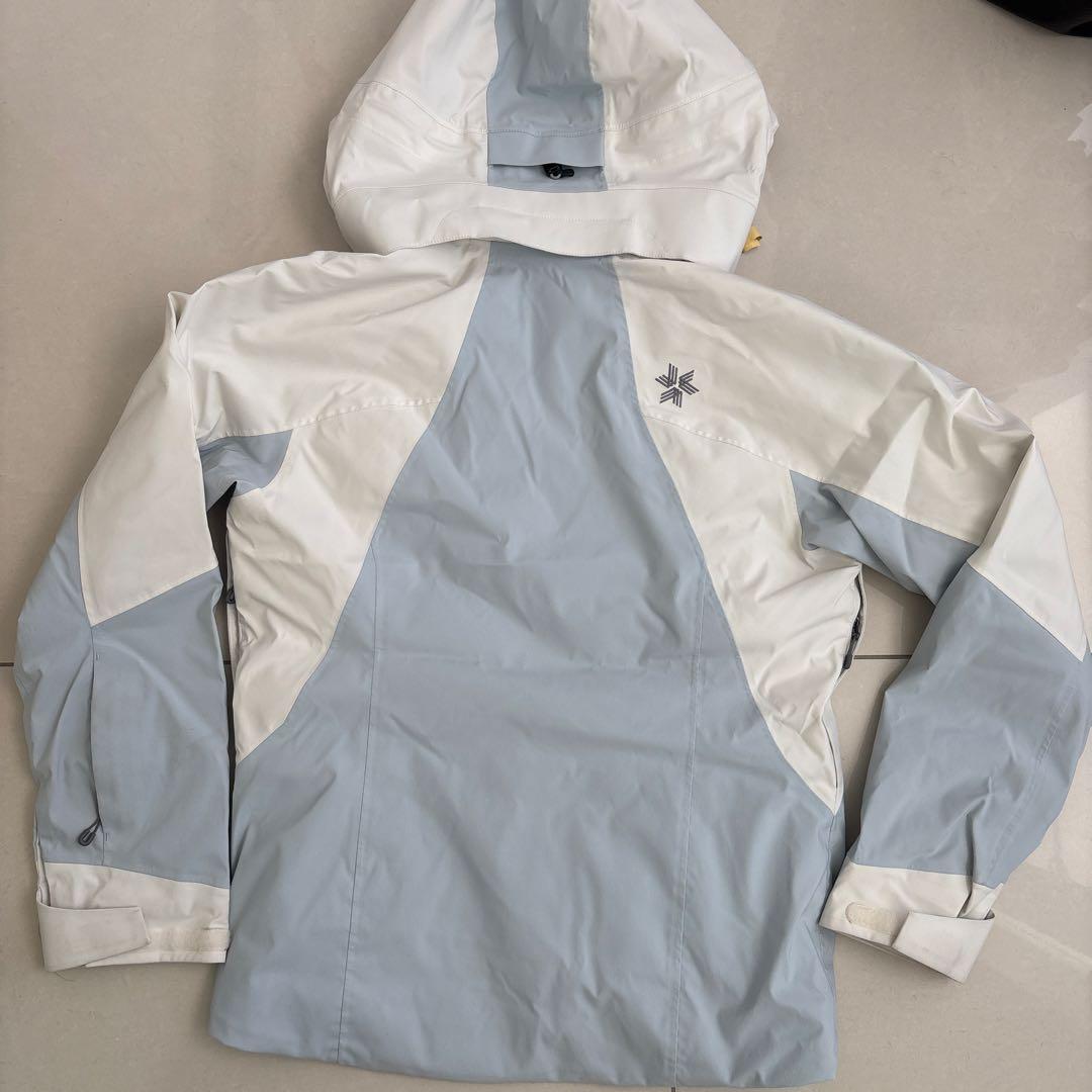 【クリーニング済】Goldwin 2022-23レディース スキーウェア M
