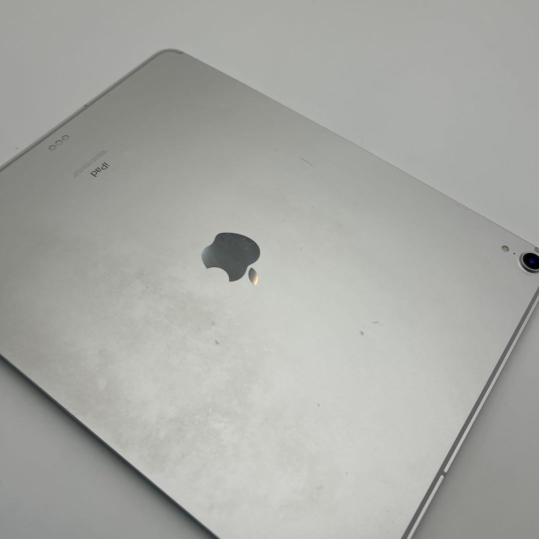iPad Pro 12.9インチ　第3世代　64GB セルラーモデル　割れなし