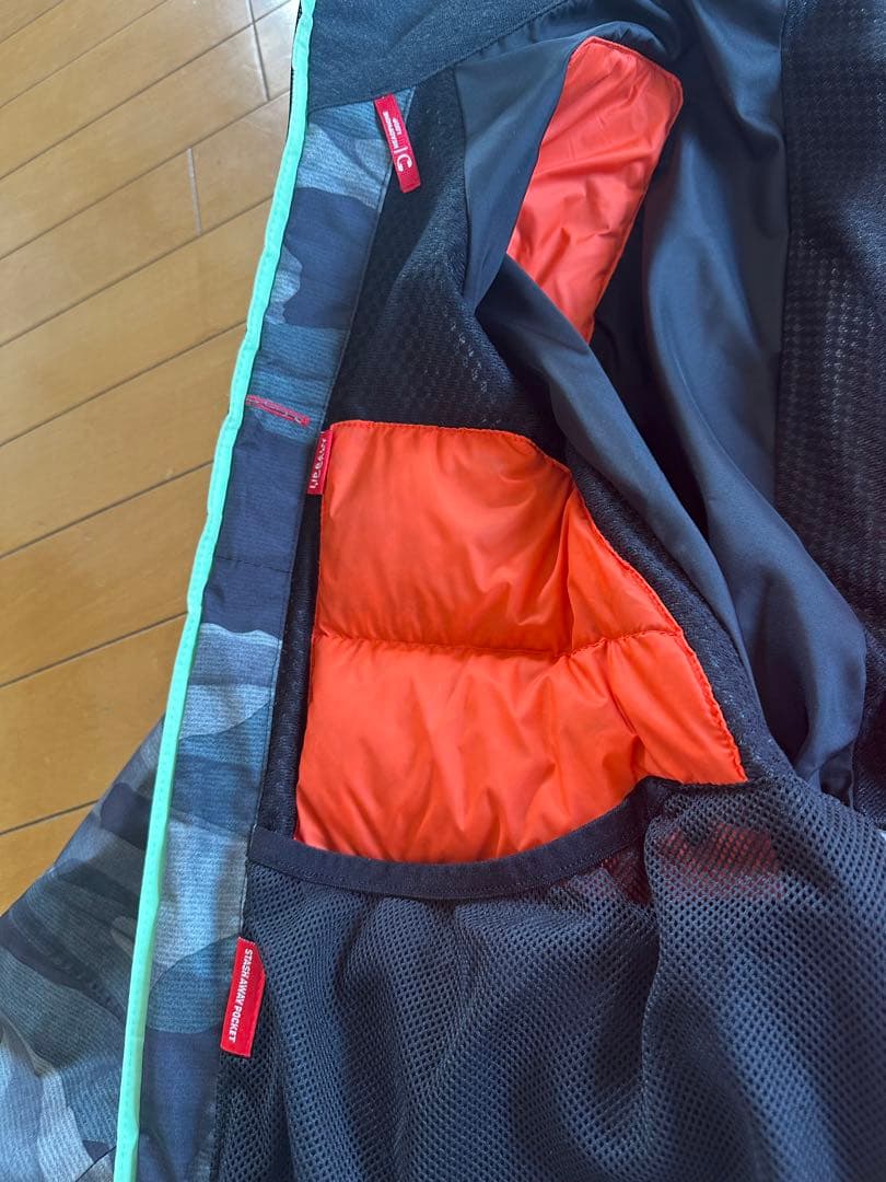 686 GORE-TEX 迷彩柄 スキースノーボードジャケット