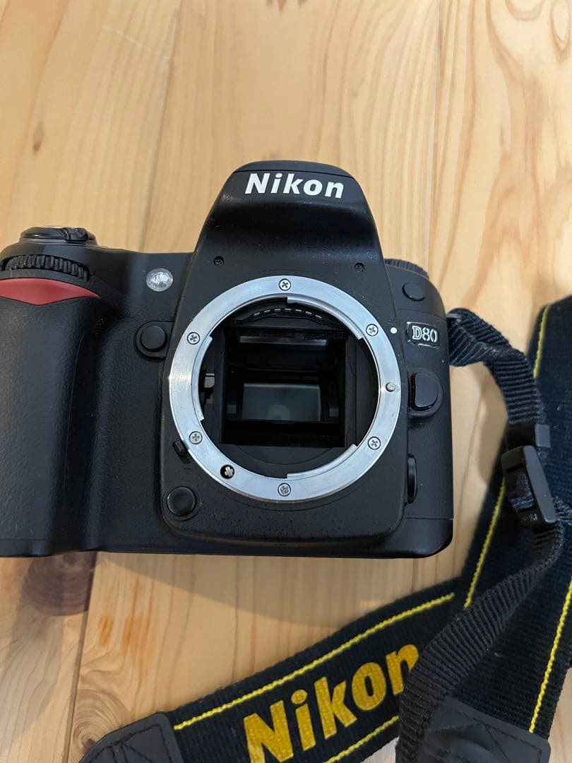 Nikon D80 デジタル一眼レフカメラ 18-55mmレンズ付き