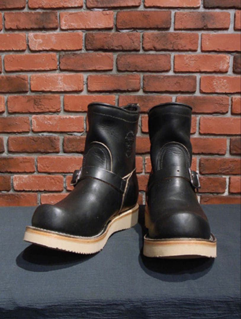 VIBERGコラボCHALLNEGER激レア希少　値下げしました