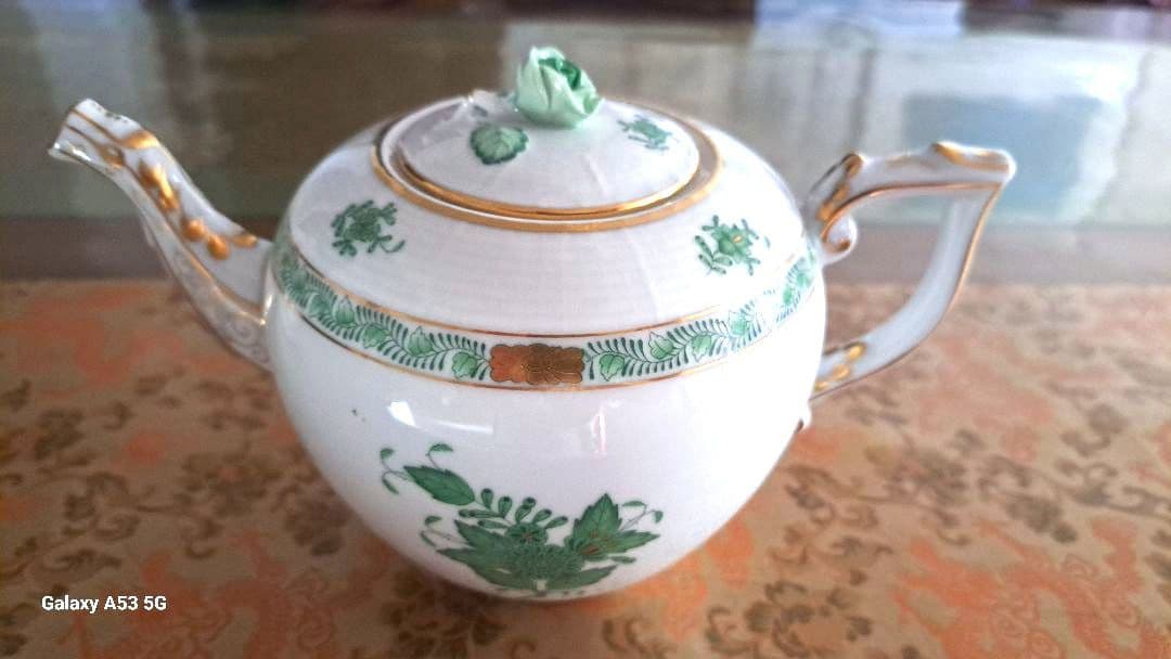 ヘレンドカップ2客とポットのセット