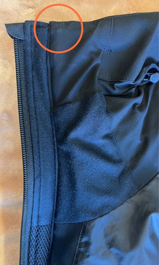 デサントオルテライン 水沢ダウン マウンテニア 黒 M