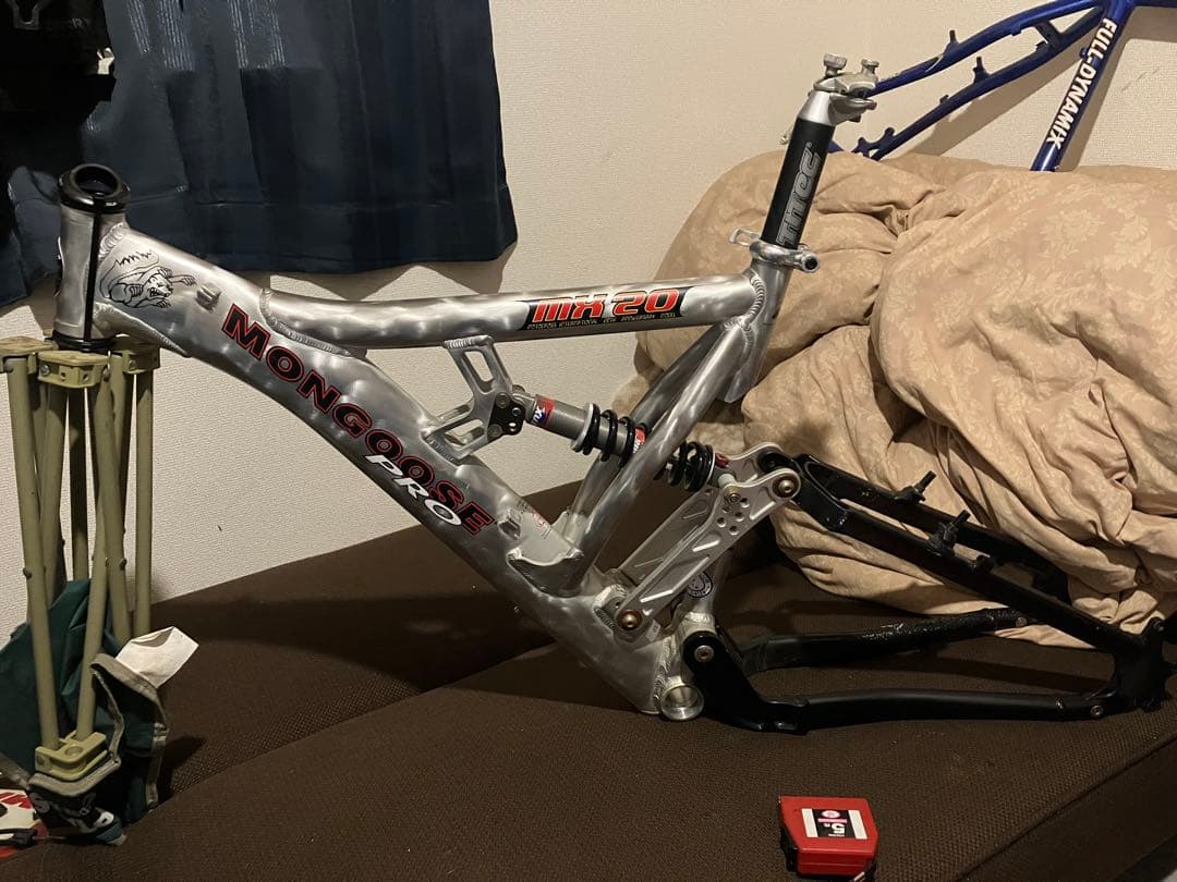 Mon MX20 フレーム
