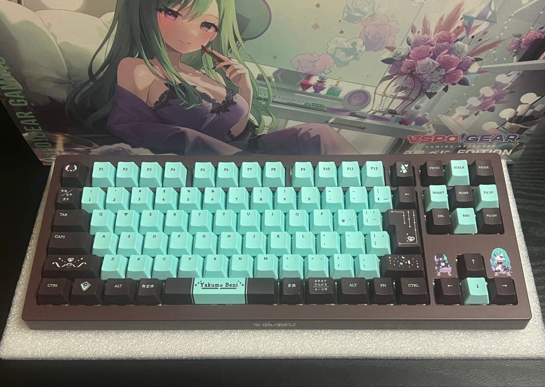 VSPO!GEAR ゲーミングキーボード 八雲べに