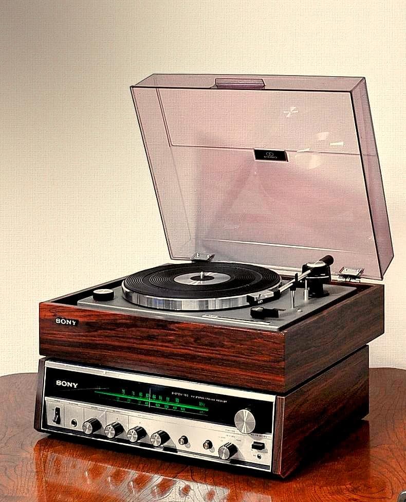 ★ラジオで育ったトランジスター世代に次のオーディオの楽しさをソニーと共に！　♪