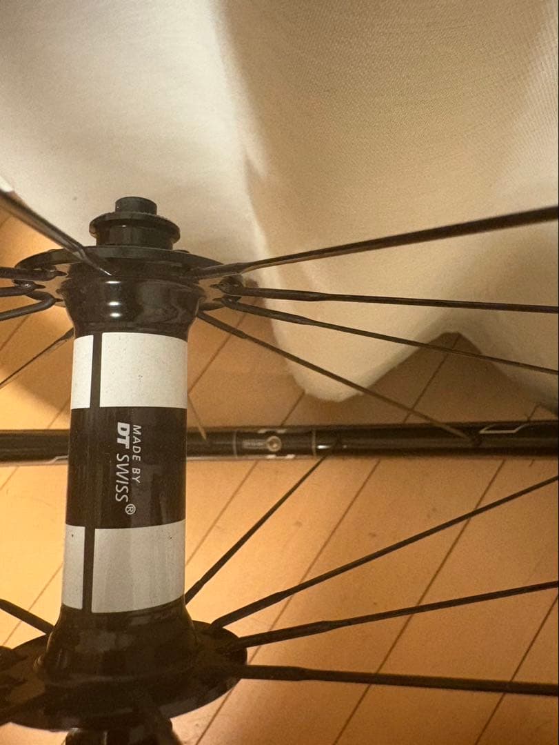 FFWD F4R カーボンホイール 700C
