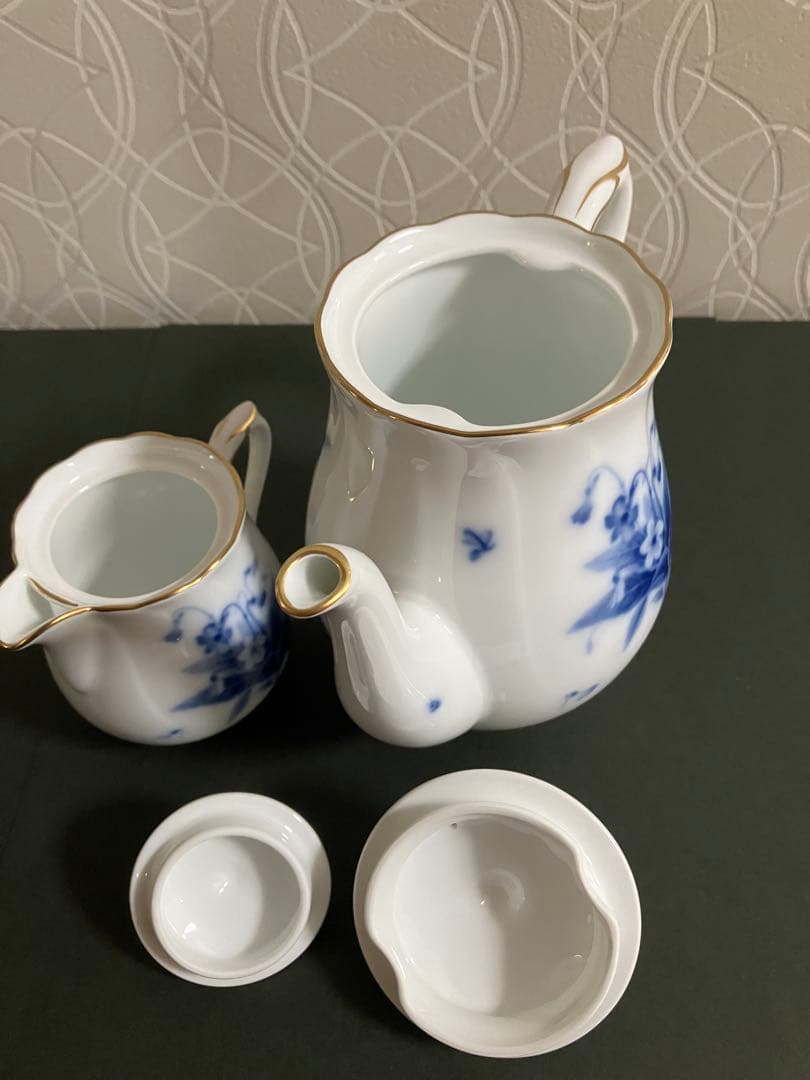 大倉陶園すみれ　カップ&ソーサー　ポット　ミルクポット　スプーン