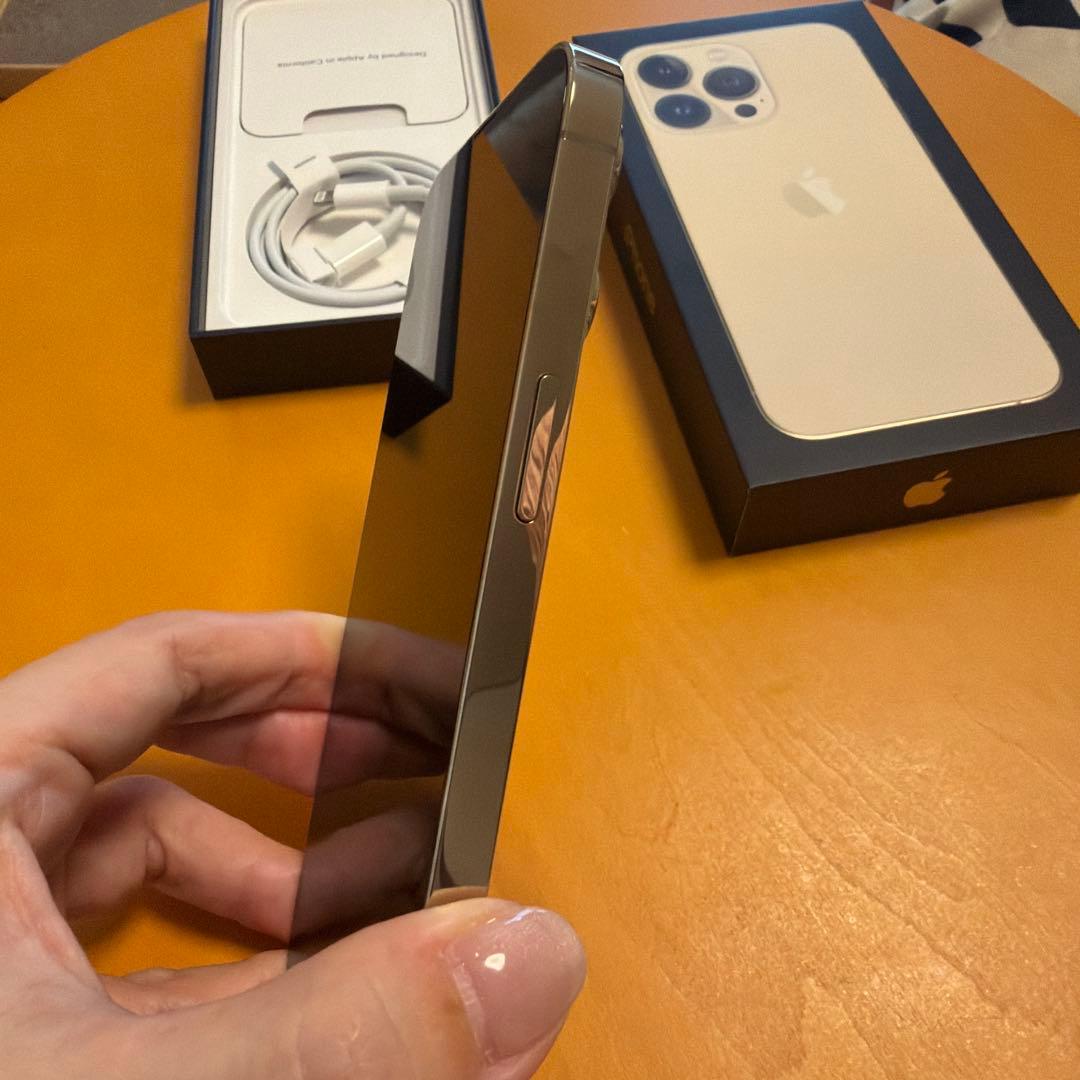 iPhone 13 Pro 256GB ゴールド バッテリー100% 本体 美品