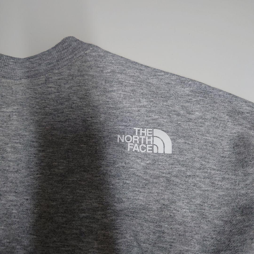 グレー クルーネック トレーナー　ノースフェイス